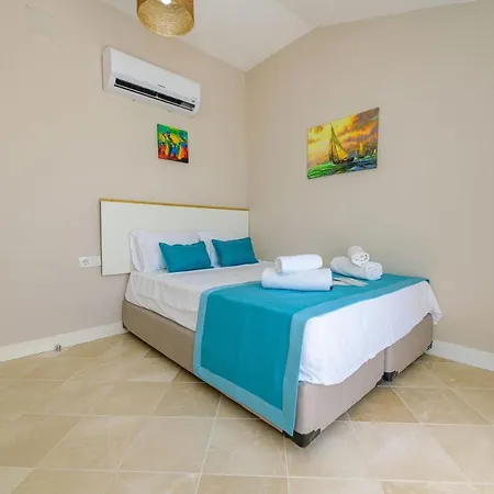Villa Charming With A Private Pool In
