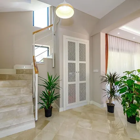 Villa Charming With A Private Pool In