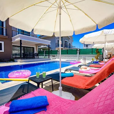 Villa Charming With A Private Pool In *