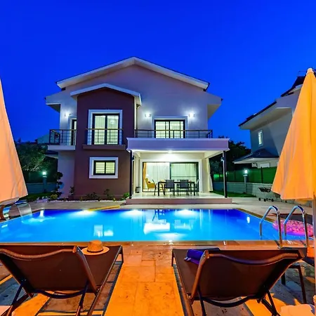 Villa Charming With A Private Pool In *
